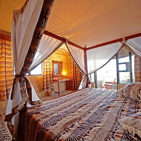 Rhino Watch Safarilodge Mweiga Exterior foto